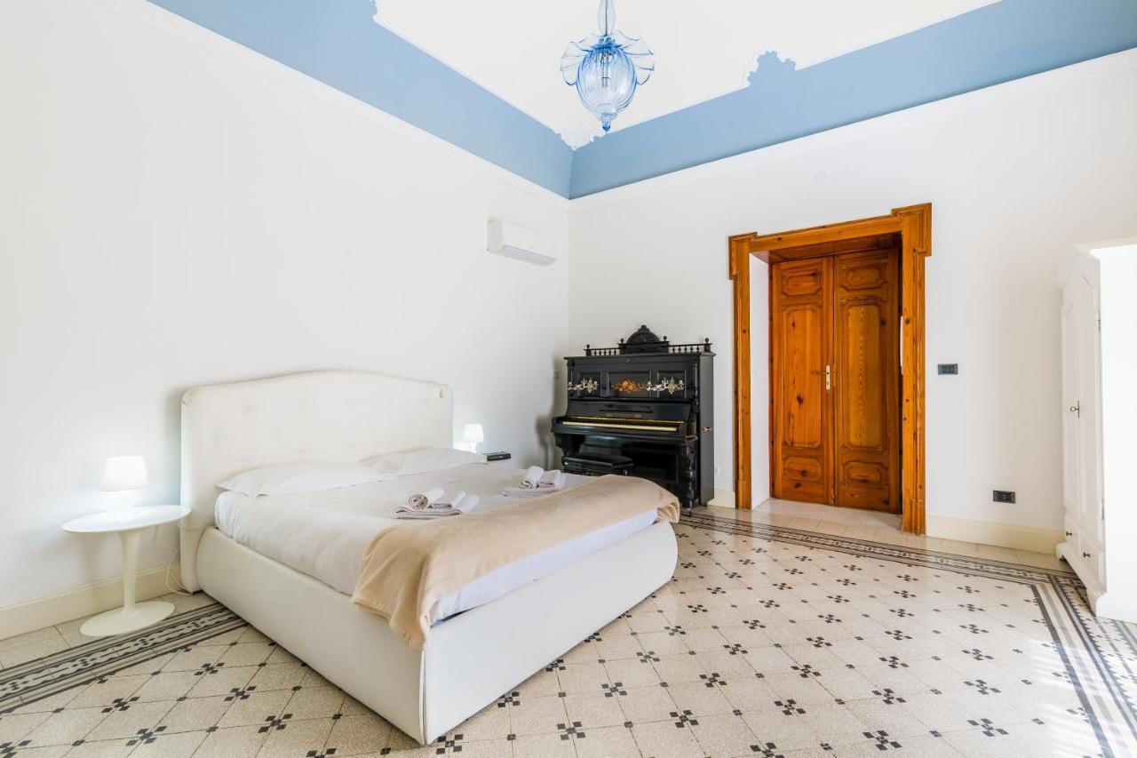 Palazzo Montalbano Bed and Breakfast Scicli Exteriör bild