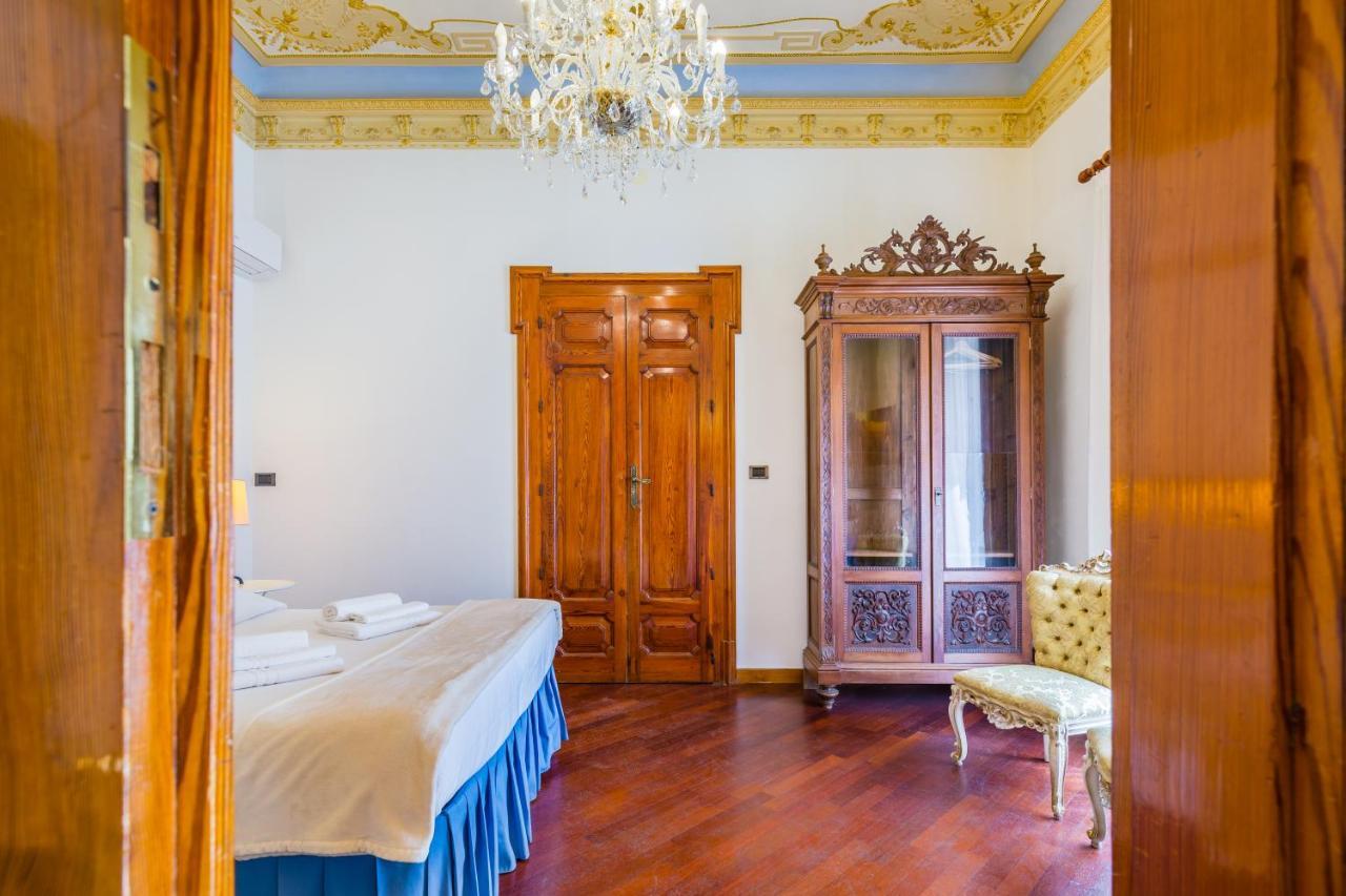 Palazzo Montalbano Bed and Breakfast Scicli Exteriör bild